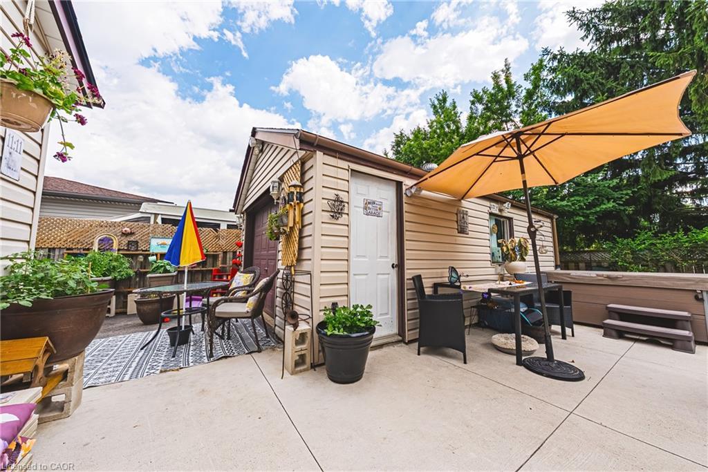 44 Billington Crescent, Hamilton, ON - Outdoor With Deck Patio Veranda With Exterior
