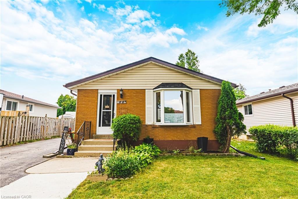 44 Billington Crescent, Hamilton, ON - Outdoor
