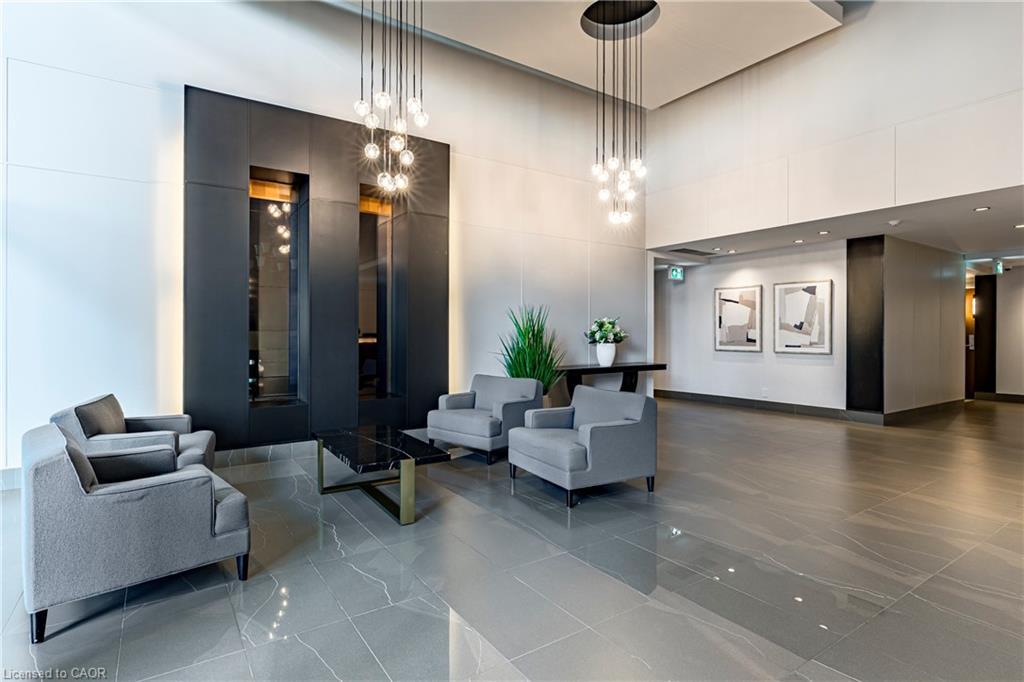 502-1055 Southdown Road, Mississauga, ON - Indoor