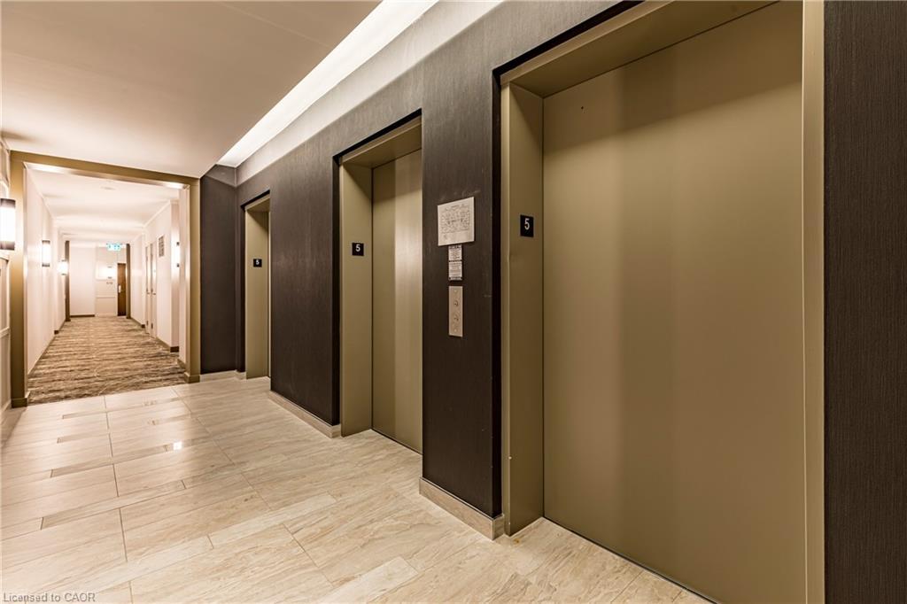 502-1055 Southdown Road, Mississauga, ON - Indoor Photo Showing Other Room