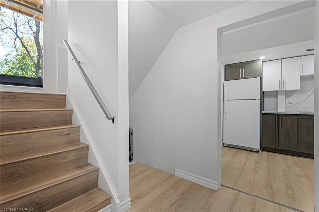 879 Upper Sherman Avenue, Hamilton, ON - Indoor Photo Showing Other Room