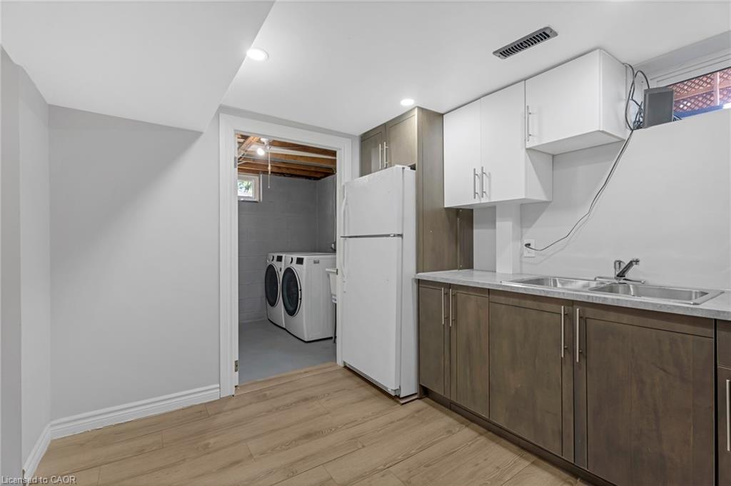 879 Upper Sherman Avenue, Hamilton, ON - Indoor Photo Showing Kitchen With Double Sink