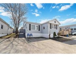 21-2175 Mewburn Road Niagara Falls, ON L2E 6S4