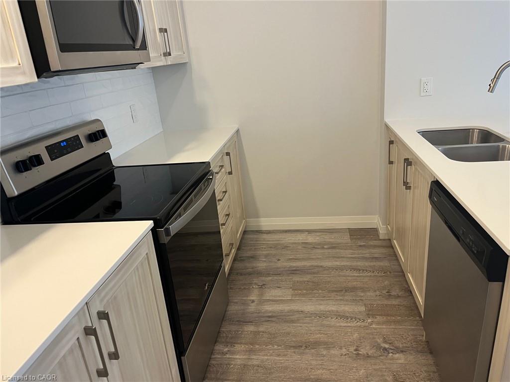 1501-108 Garment Street, Kitchener, ON - Indoor Photo Showing Kitchen With Double Sink