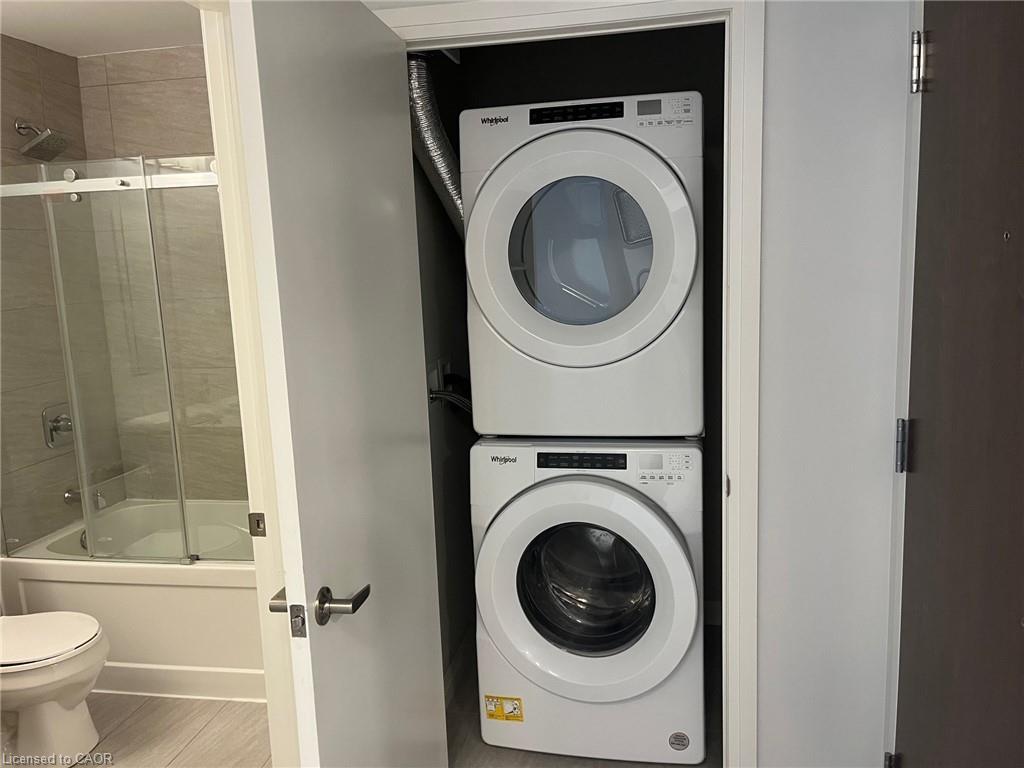 1501-108 Garment Street, Kitchener, ON - Indoor Photo Showing Laundry Room