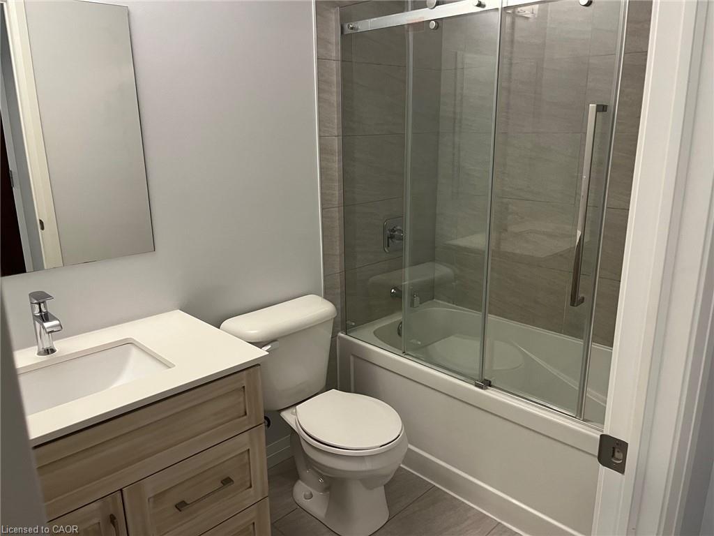 1501-108 Garment Street, Kitchener, ON - Indoor Photo Showing Bathroom