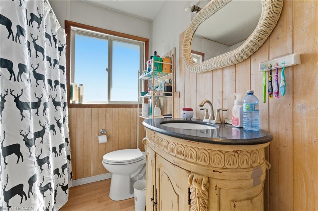 1091 Branchton Road, Cambridge, ON - Indoor Photo Showing Bathroom