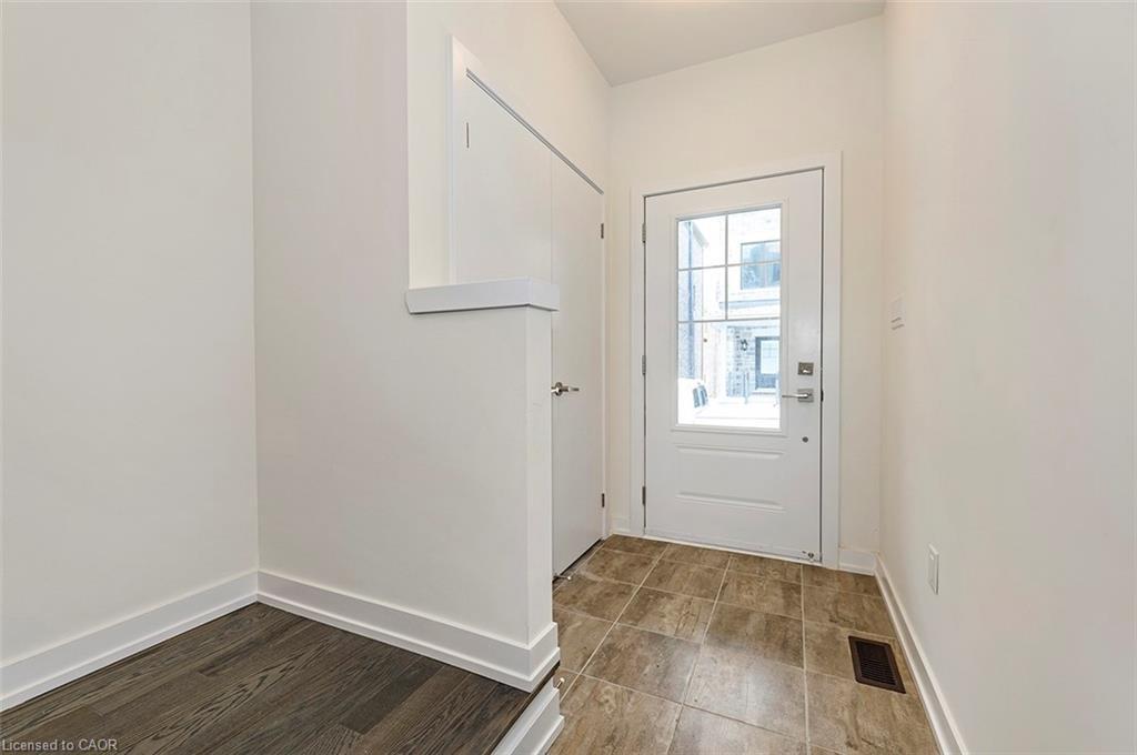 54 Folcroft Street, Brampton, ON - Indoor Photo Showing Other Room