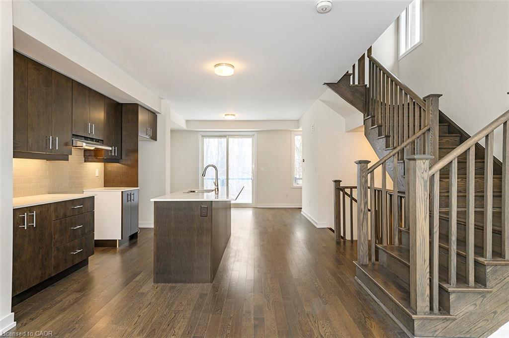 54 Folcroft Street, Brampton, ON - Indoor Photo Showing Kitchen