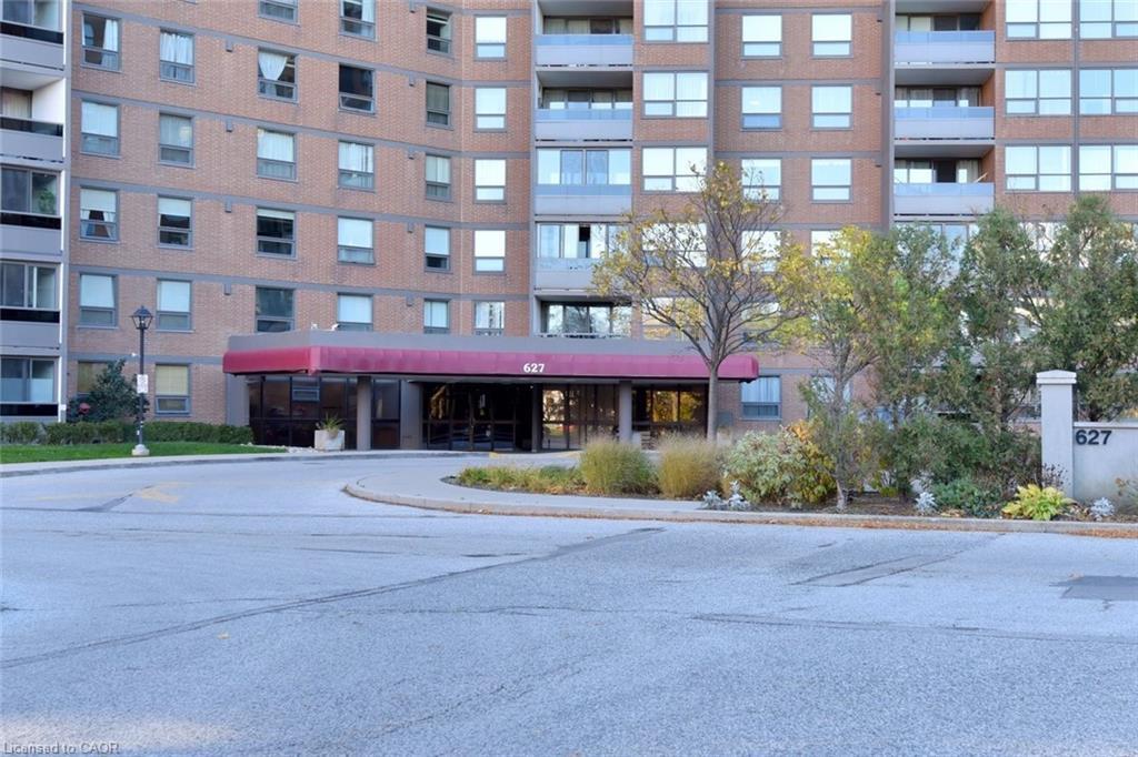 802-627 The West Mall Drive, Toronto, ON - Outdoor With Balcony With Facade