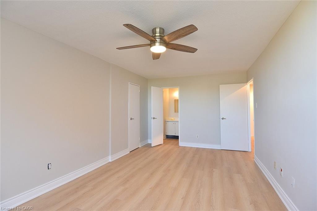 802-627 The West Mall Drive, Toronto, ON - Indoor Photo Showing Other Room