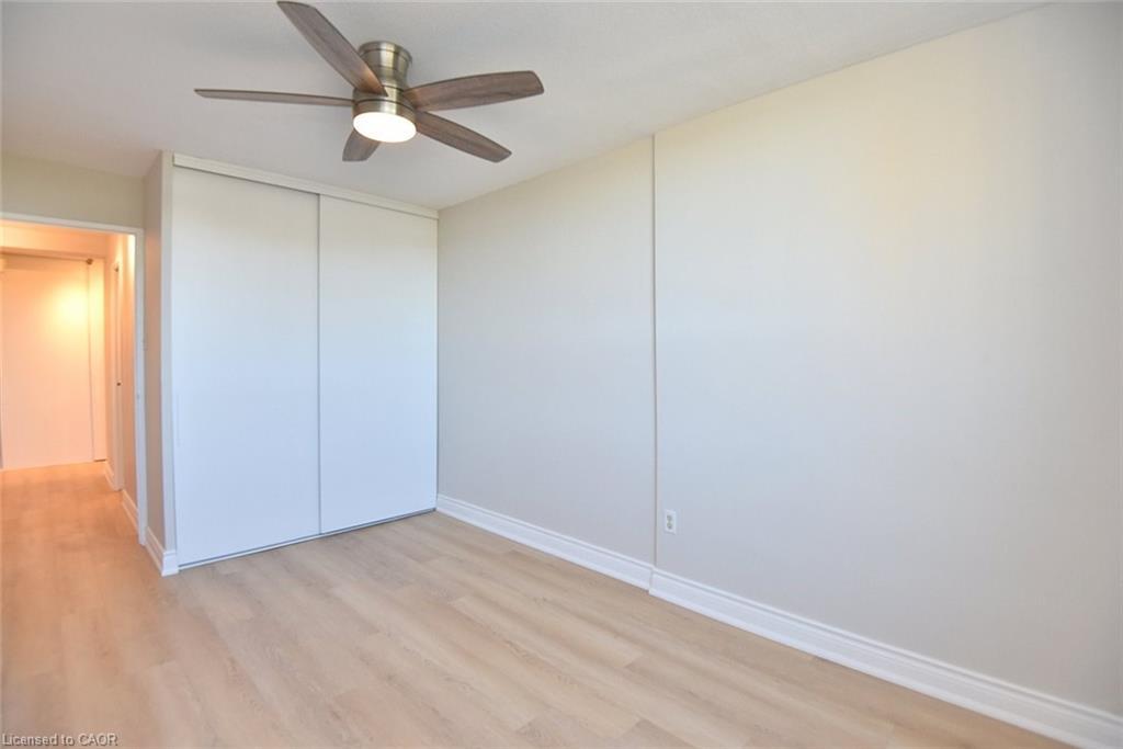 802-627 The West Mall Drive, Toronto, ON - Indoor Photo Showing Other Room