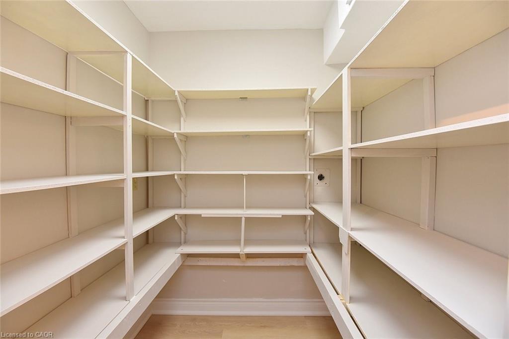 802-627 The West Mall Drive, Toronto, ON - Indoor With Storage