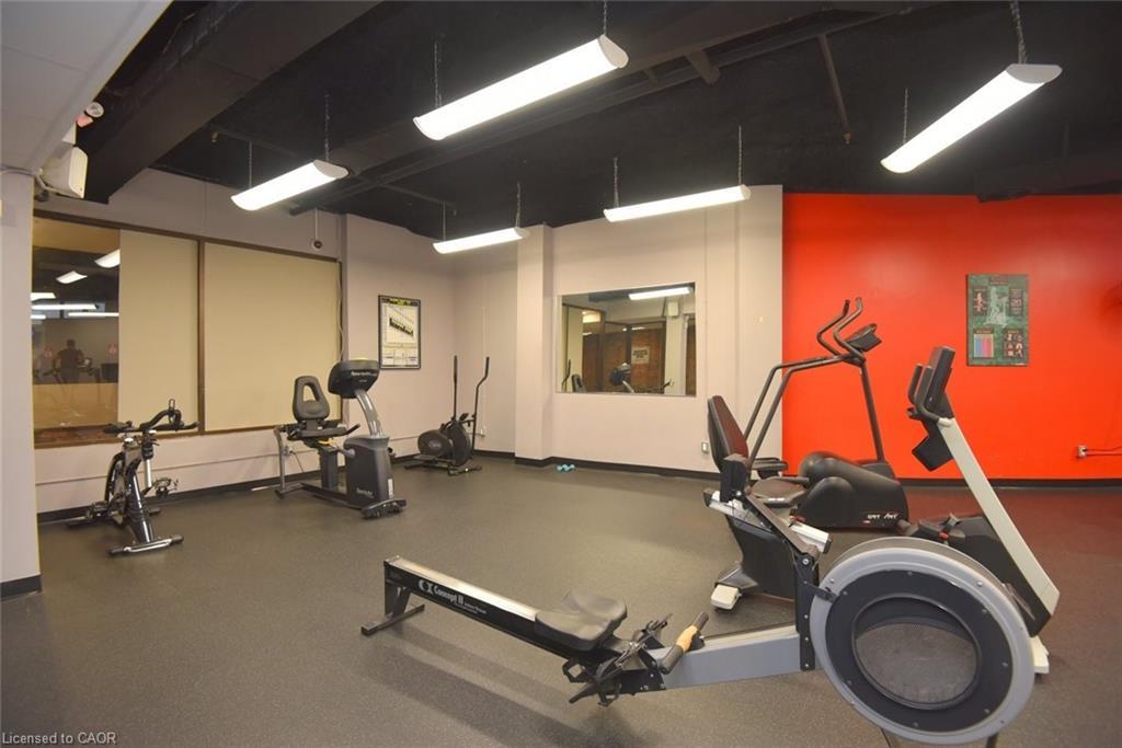 802-627 The West Mall Drive, Toronto, ON - Indoor Photo Showing Gym Room