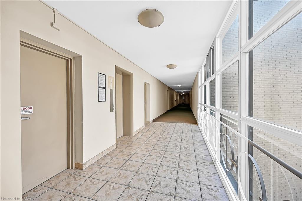 404-510 Queenston Road, Hamilton, ON - Indoor Photo Showing Other Room