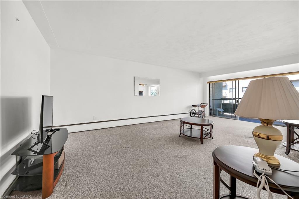 404-510 Queenston Road, Hamilton, ON - Indoor