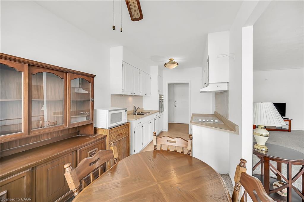 404-510 Queenston Road, Hamilton, ON - Indoor