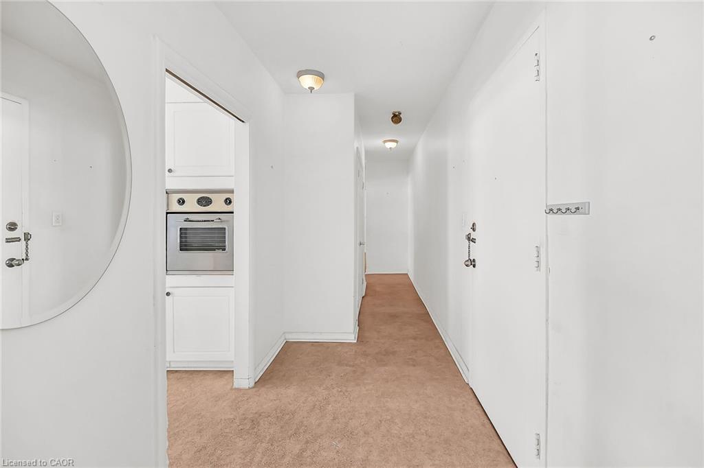 404-510 Queenston Road, Hamilton, ON - Indoor Photo Showing Other Room