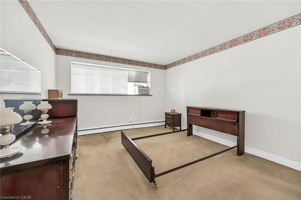 404-510 Queenston Road, Hamilton, ON - Indoor Photo Showing Other Room