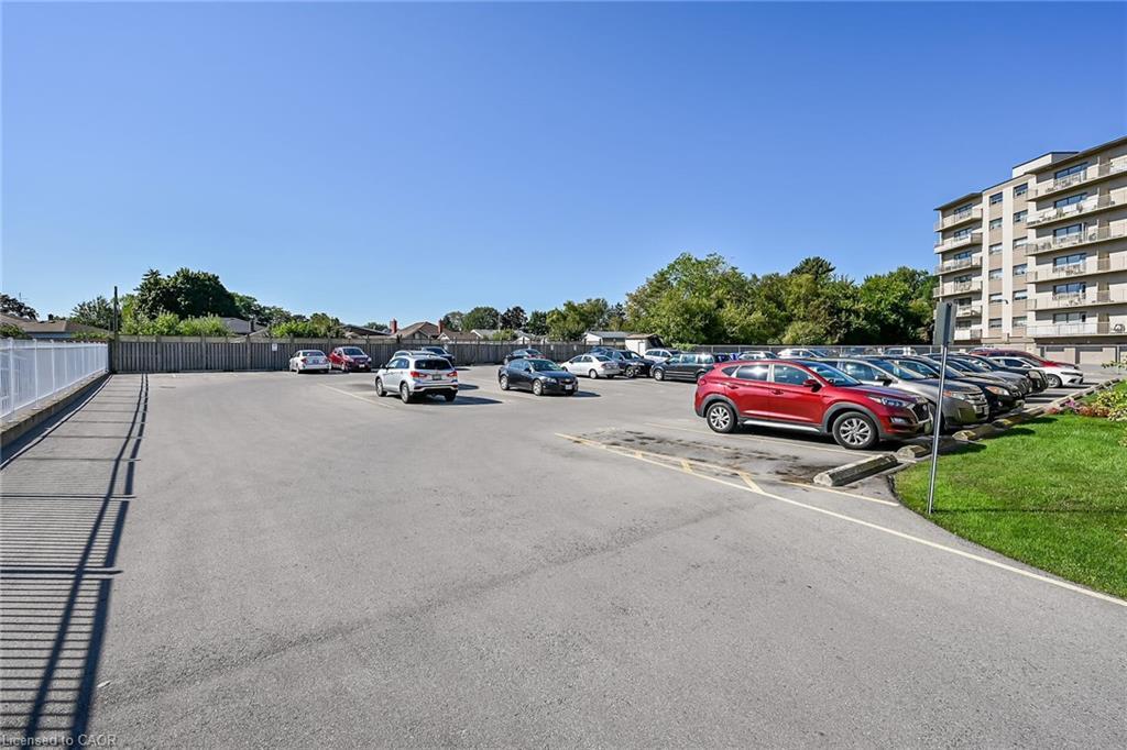 404-510 Queenston Road, Hamilton, ON - Outdoor