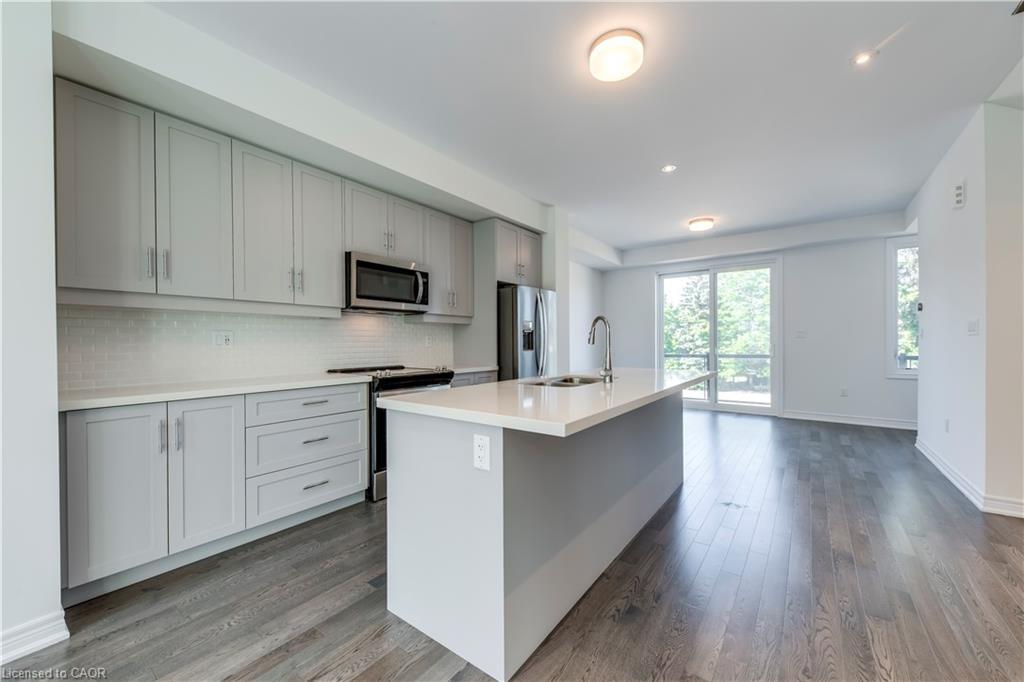 14 Folcroft Street, Brampton, ON - Indoor Photo Showing Kitchen