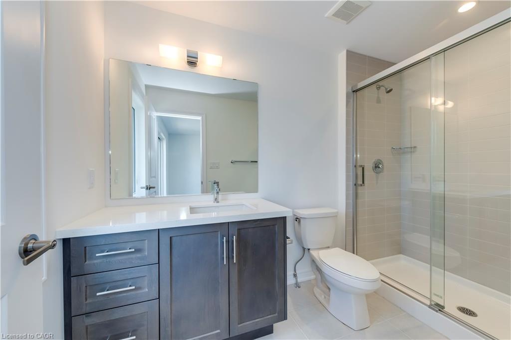 14 Folcroft Street, Brampton, ON - Indoor Photo Showing Bathroom