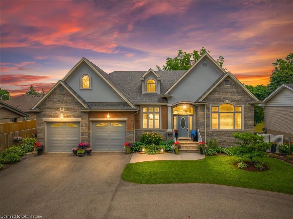 48 Casablanca Boulevard S, Grimsby, ON - Outdoor With Facade