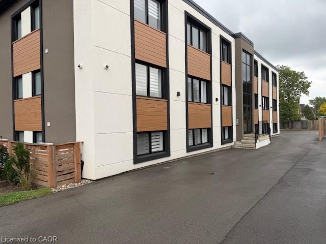 3-816 Concession Street, Hamilton, ON - With Exterior