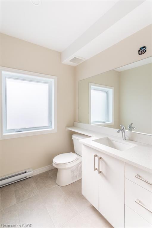 3-816 Concession Street, Hamilton, ON - Indoor Photo Showing Bathroom