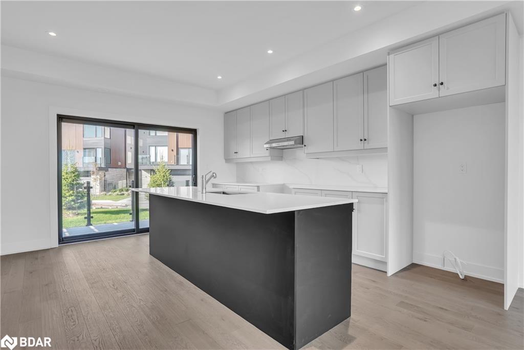 117 Sladden Court Court, Thornbury, ON - Indoor Photo Showing Kitchen