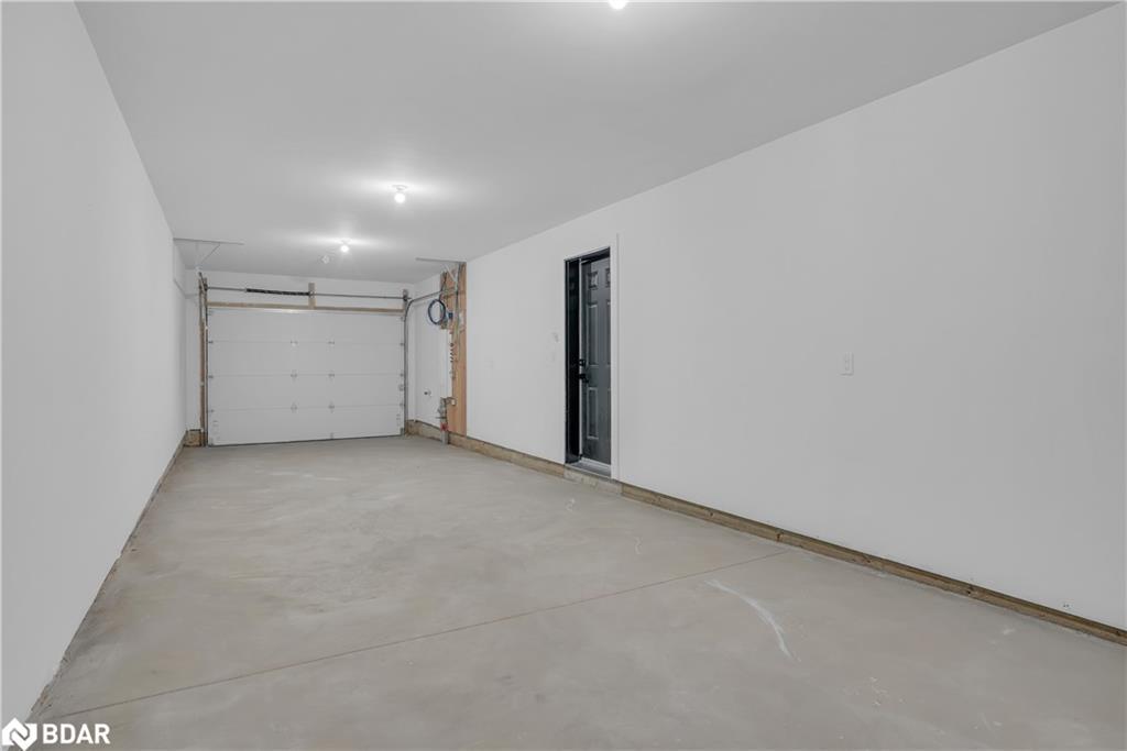 117 Sladden Court Court, Thornbury, ON - Indoor Photo Showing Other Room