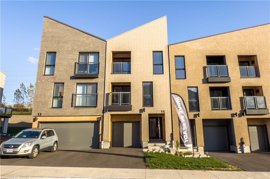 15 Urbane Boulevard, Kitchener, ON - Outdoor With Facade
