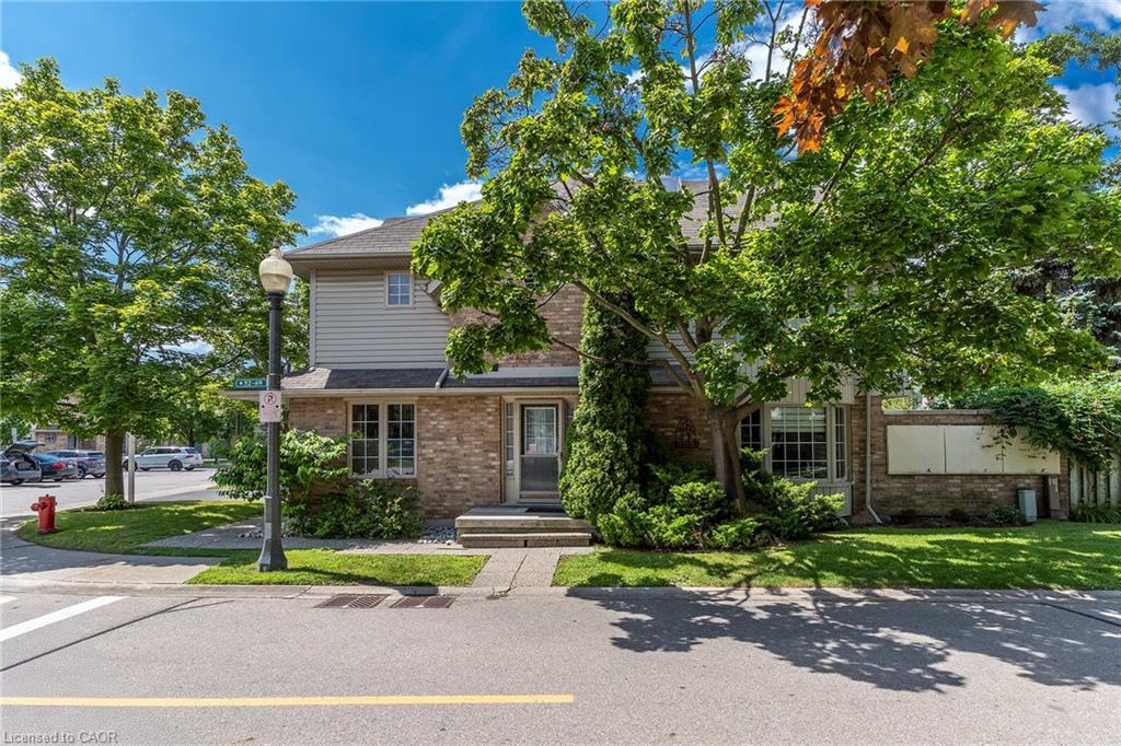 74-3333 New Street, Burlington, ON - Outdoor With Facade