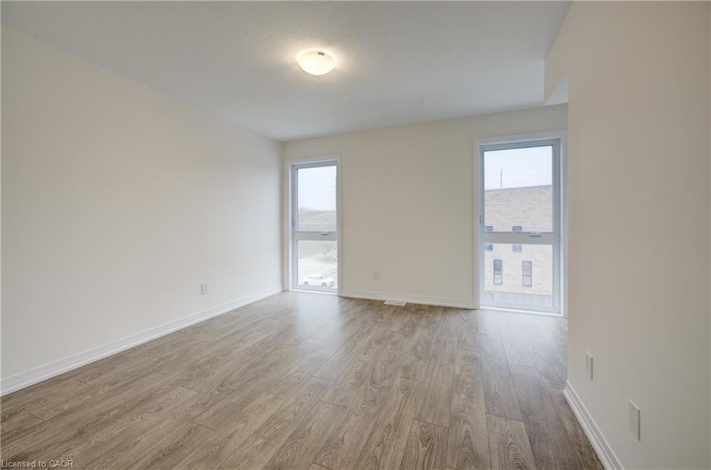 38 Urbane Boulevard, Kitchener, ON - Indoor Photo Showing Other Room