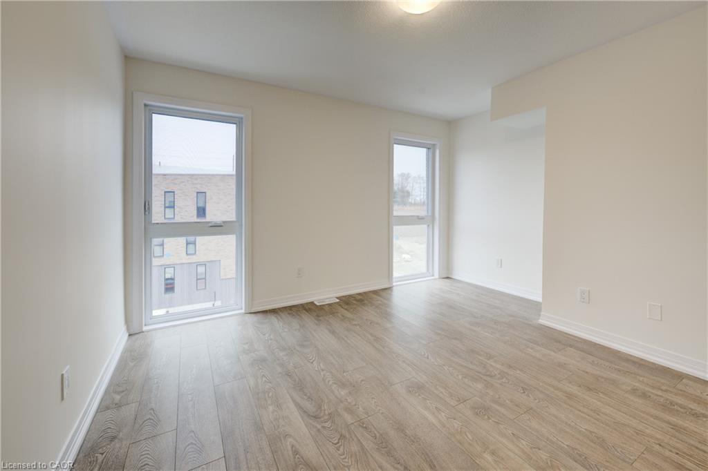 38 Urbane Boulevard, Kitchener, ON - Indoor Photo Showing Other Room
