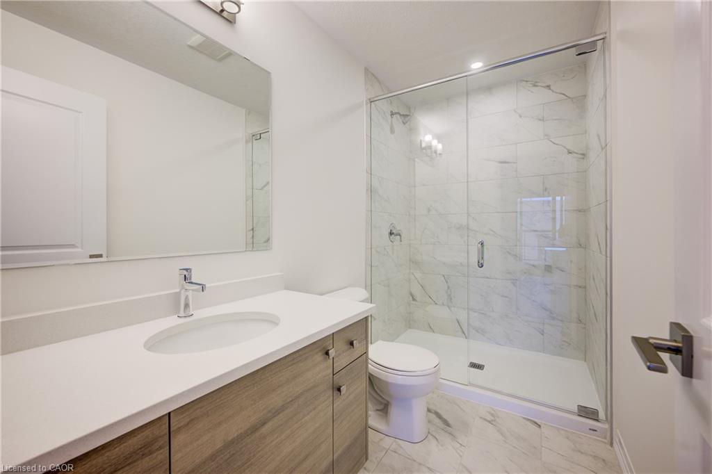 38 Urbane Boulevard, Kitchener, ON - Indoor Photo Showing Bathroom
