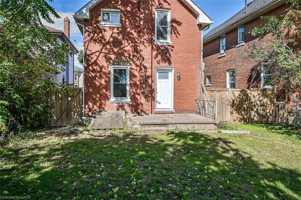 509 Colborne Street, Brantford, ON - Outdoor