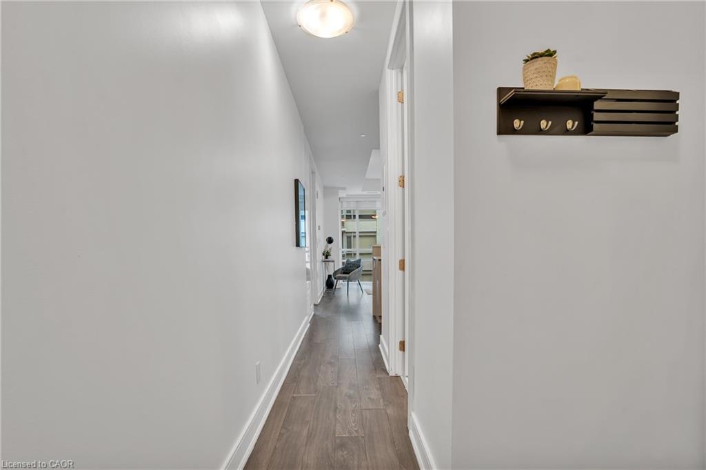 910-150 Main Street W, Hamilton, ON - Indoor Photo Showing Other Room