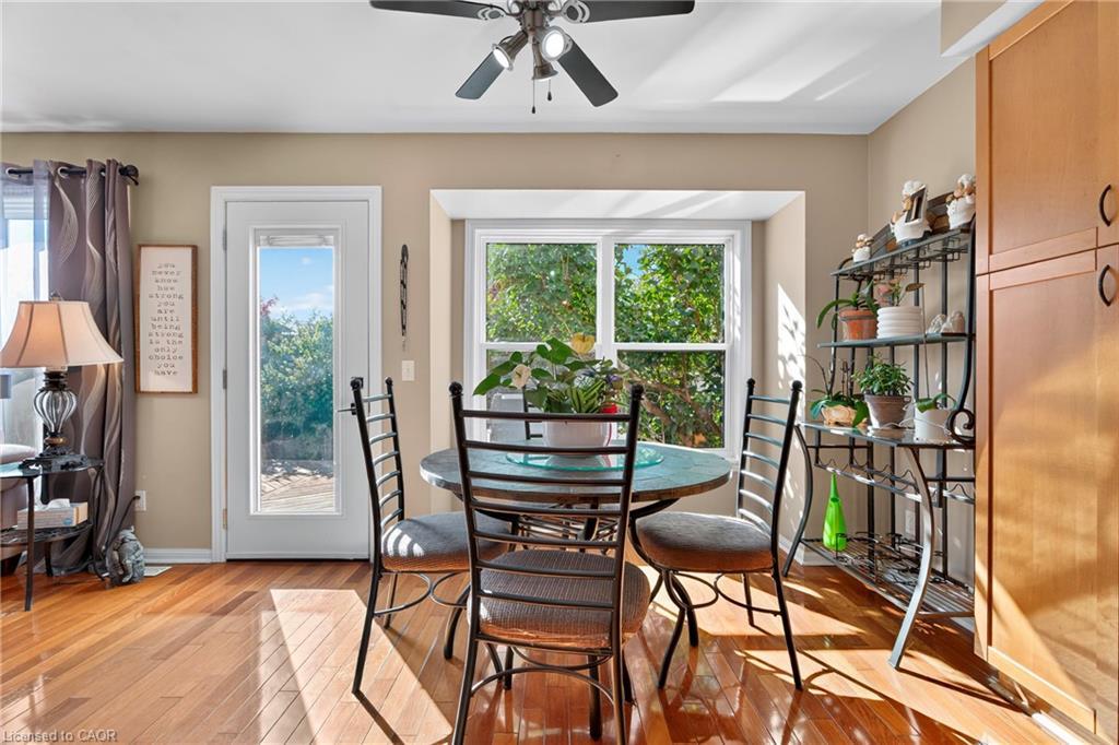 92 Baggs Crescent, Cambridge, ON - Indoor Photo Showing Dining Room