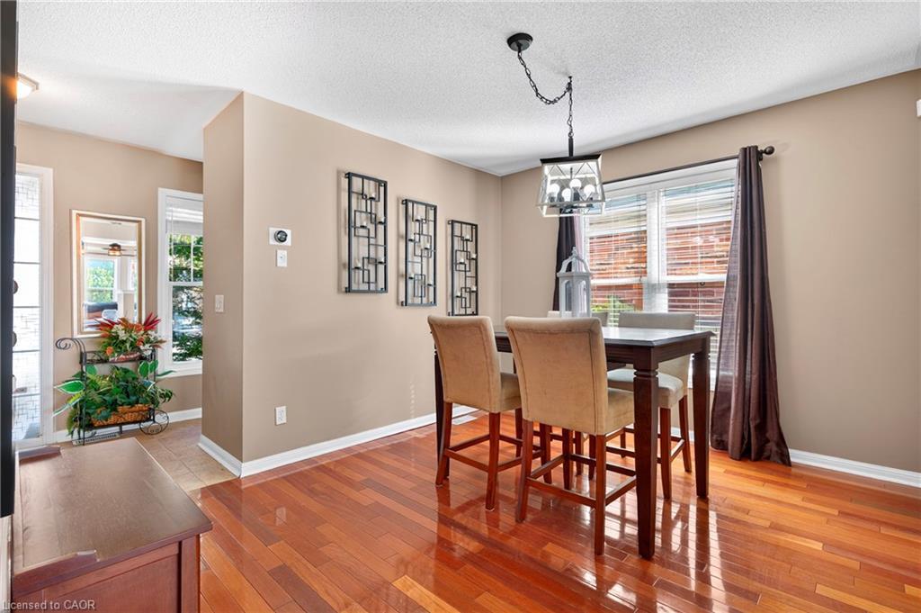 92 Baggs Crescent, Cambridge, ON - Indoor Photo Showing Dining Room