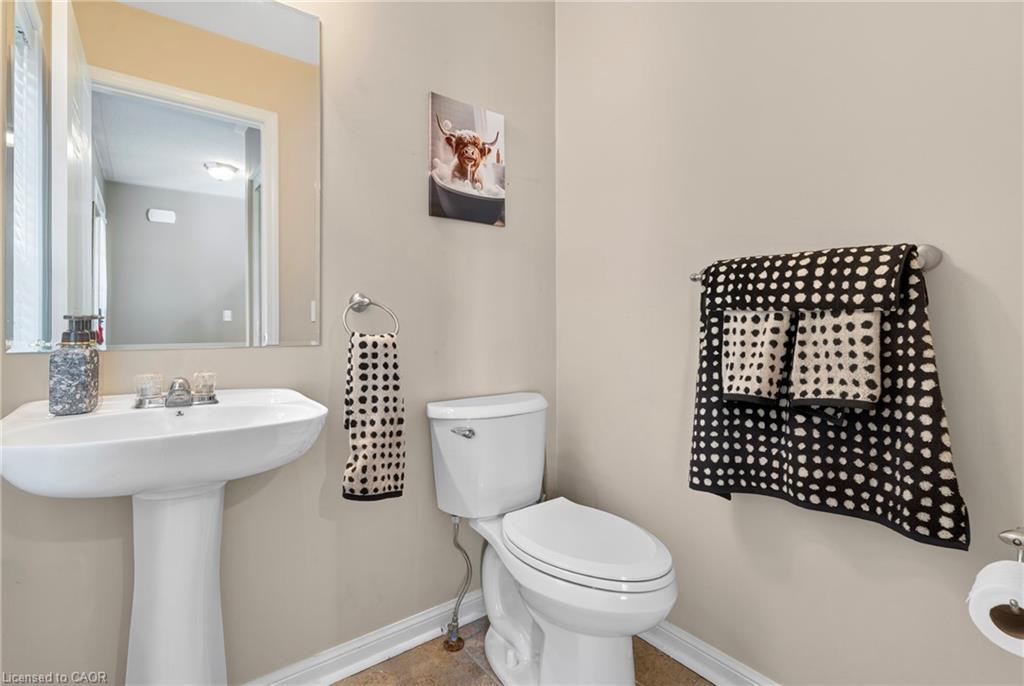 92 Baggs Crescent, Cambridge, ON - Indoor Photo Showing Bathroom