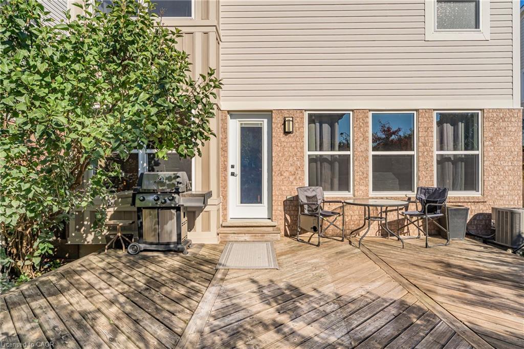 92 Baggs Crescent, Cambridge, ON - Outdoor With Deck Patio Veranda