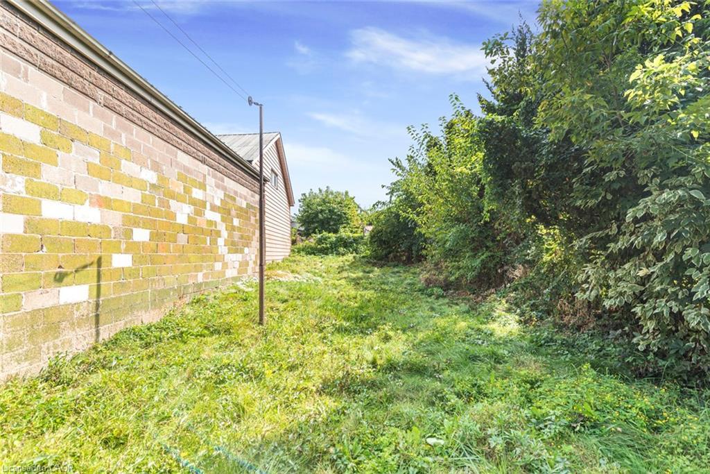 510 John Street N, Hamilton, ON - Outdoor