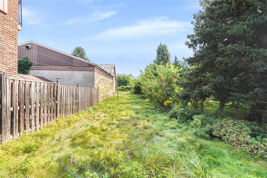 510 John Street N, Hamilton, ON - Outdoor