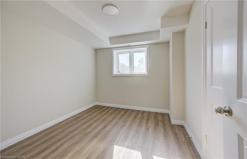 D8-410 Northfield Drive W, Waterloo, ON - Indoor Photo Showing Other Room
