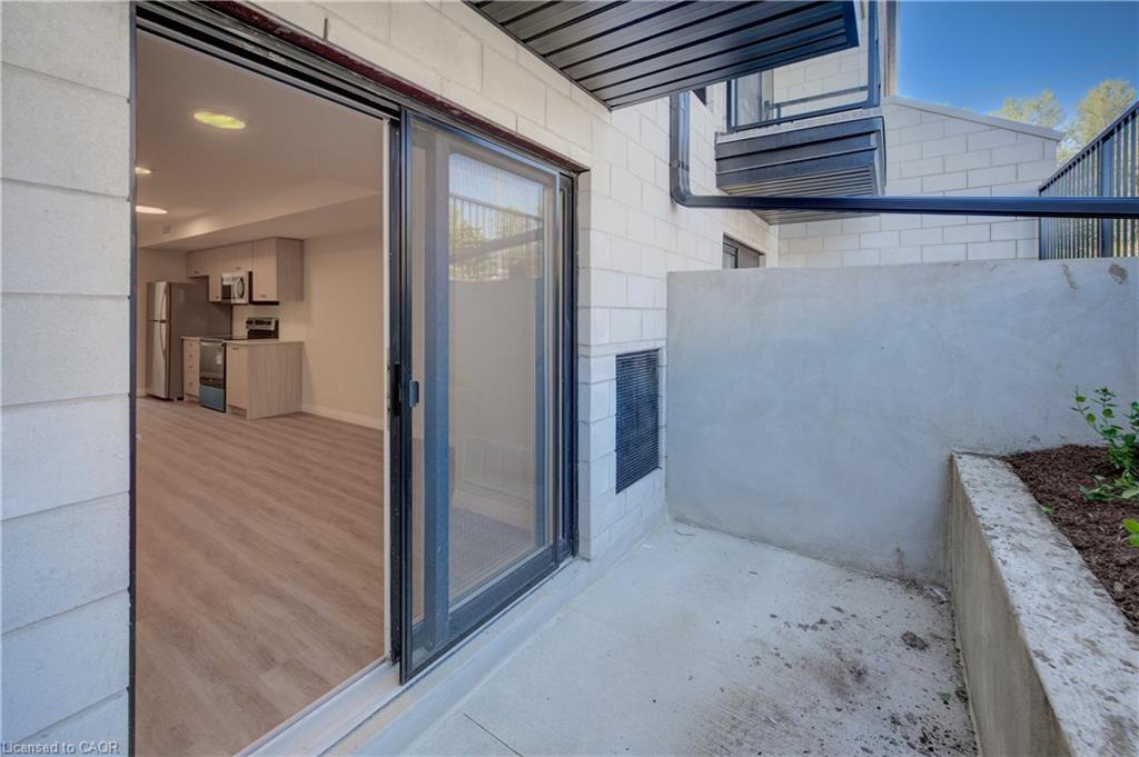 D8-410 Northfield Drive W, Waterloo, ON - Outdoor With Exterior