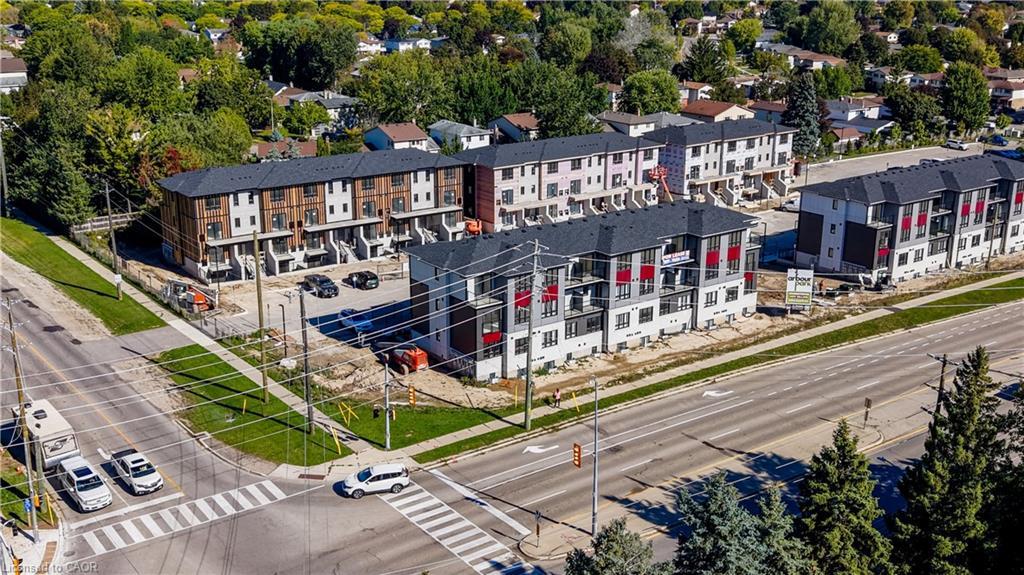 D8-410 Northfield Drive W, Waterloo, ON - Outdoor