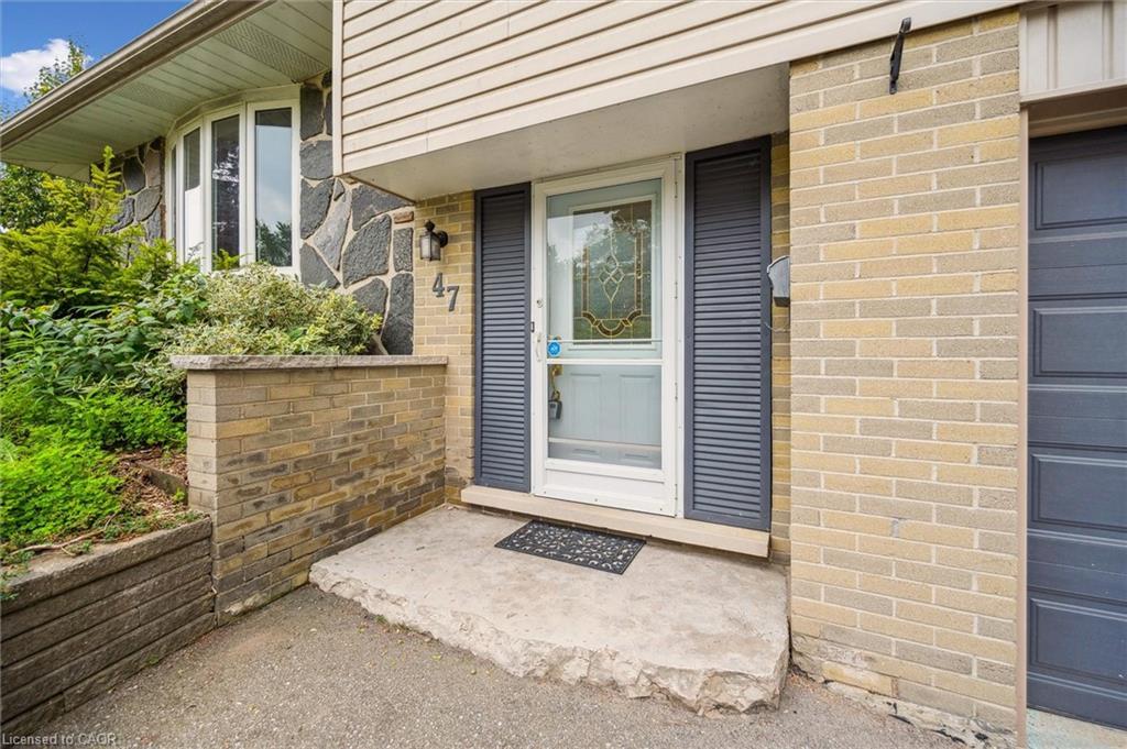 47 Argyle Drive, Guelph, ON - Outdoor With Exterior