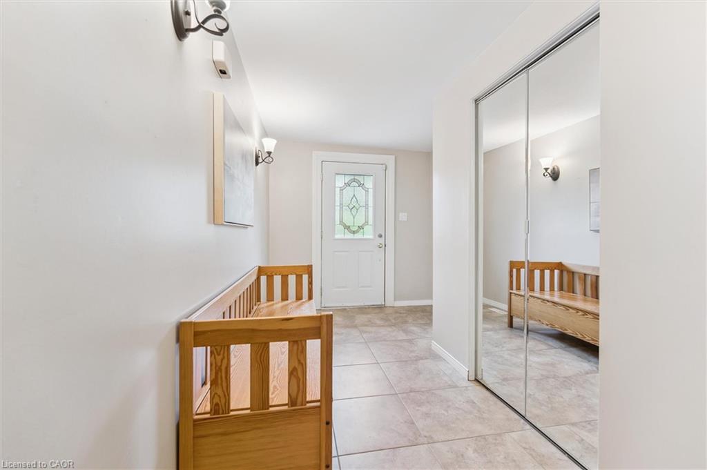 47 Argyle Drive, Guelph, ON - Indoor Photo Showing Other Room