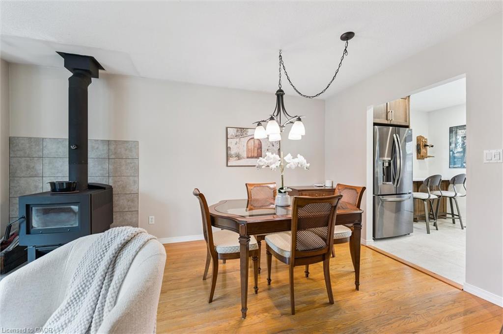 47 Argyle Drive, Guelph, ON - Indoor Photo Showing Dining Room